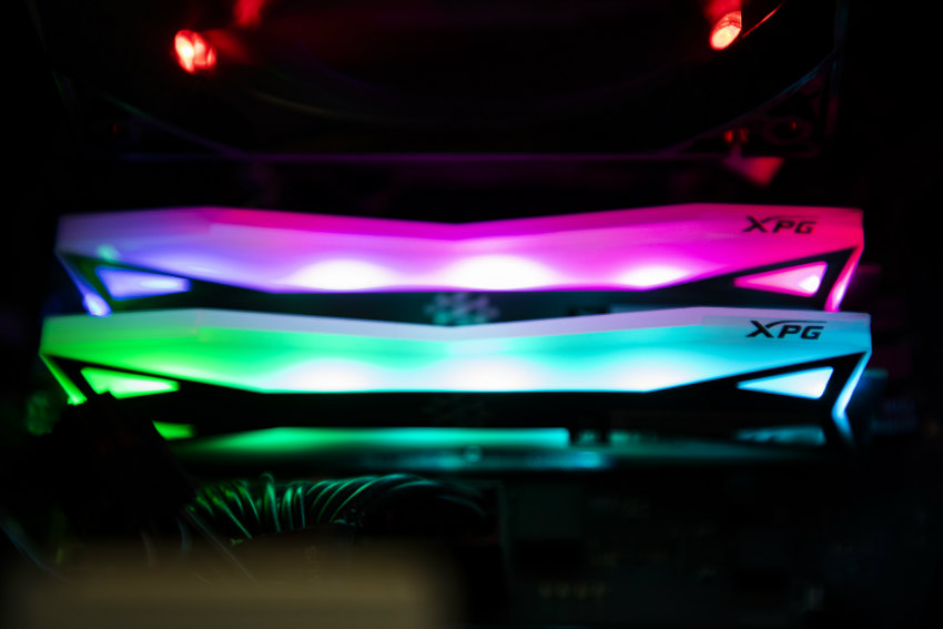 نگاه نزدیک مجله ای سی بلاگ به رم XPG Spectrix D60G RGB - مجله ای سی بلاگ